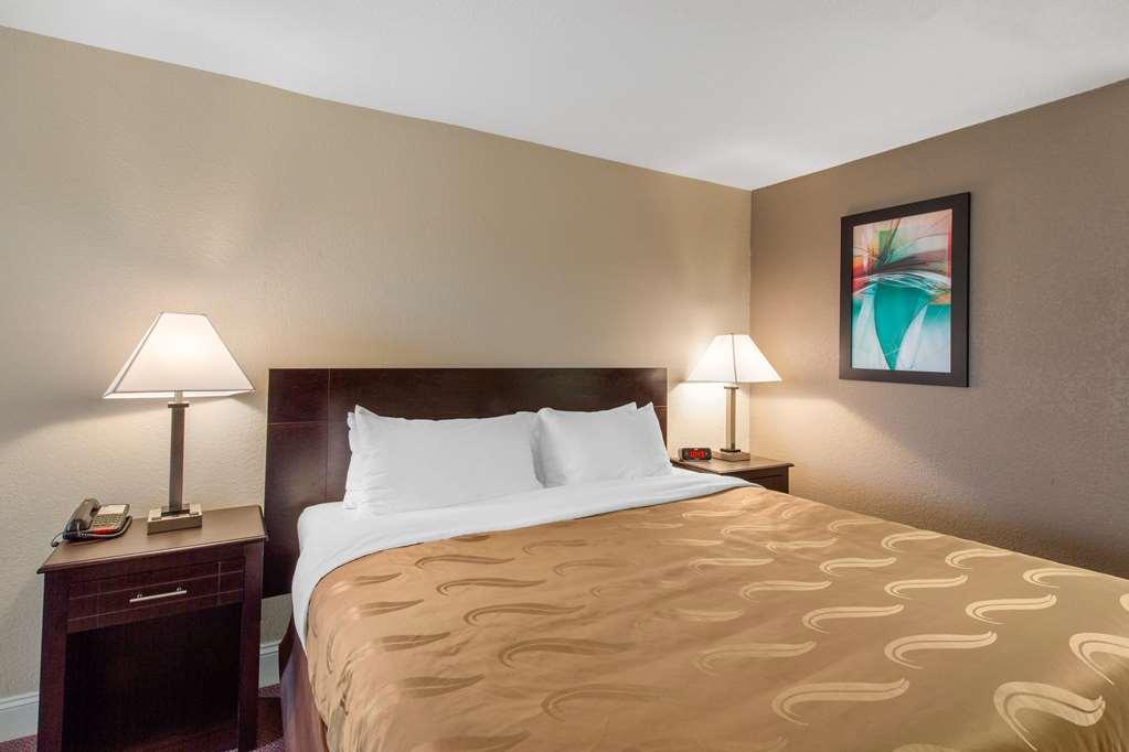 Quality Inn & Suites Port Arthur - Nederland Δωμάτιο φωτογραφία
