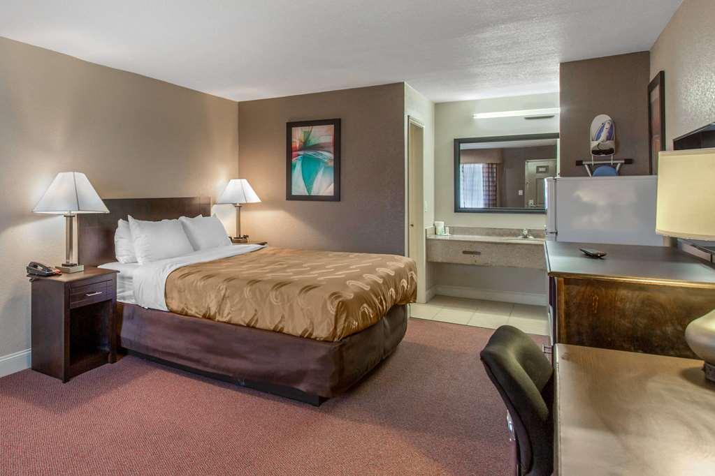 Quality Inn & Suites Port Arthur - Nederland Δωμάτιο φωτογραφία