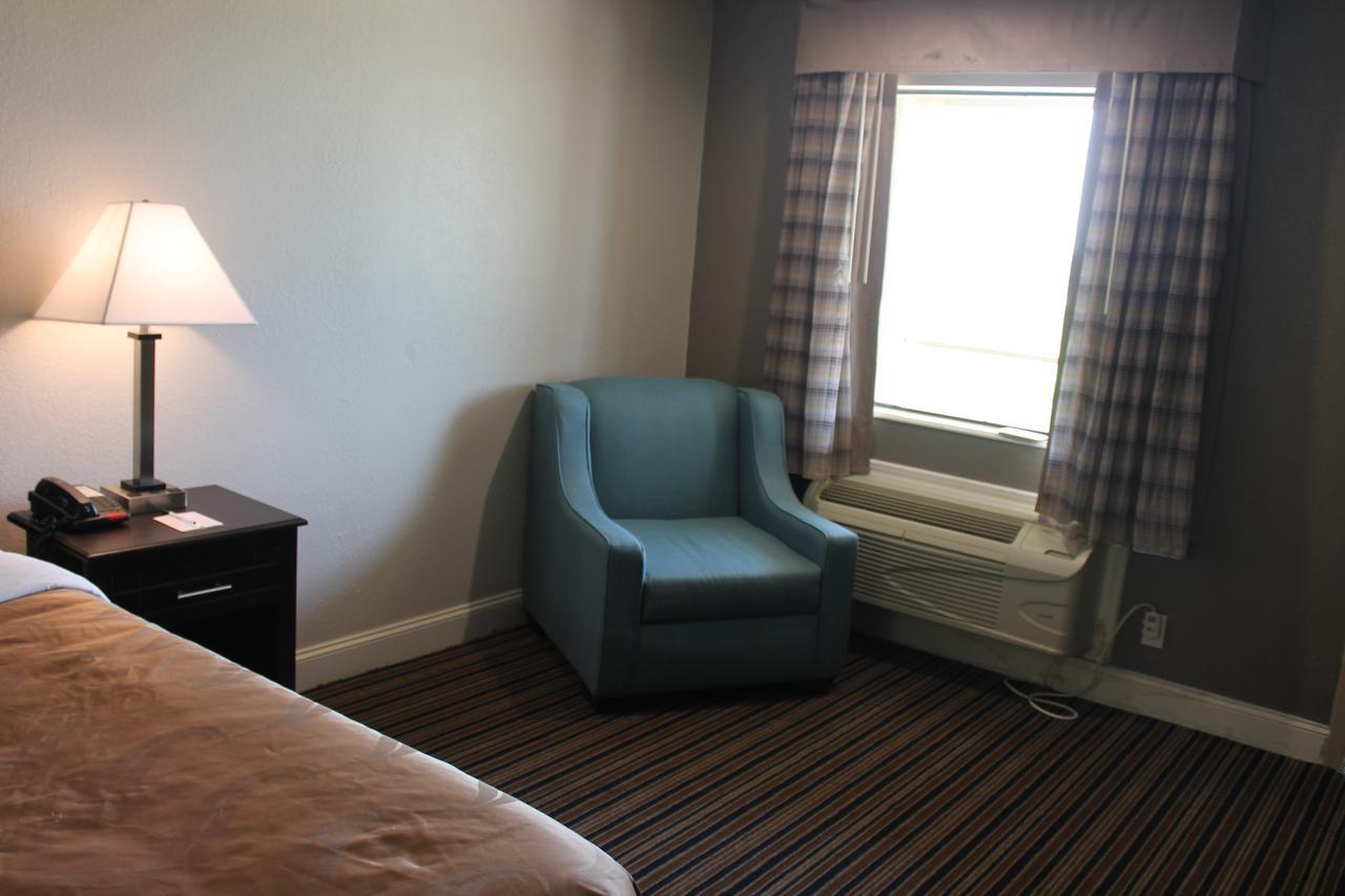 Quality Inn & Suites Port Arthur - Nederland Εξωτερικό φωτογραφία