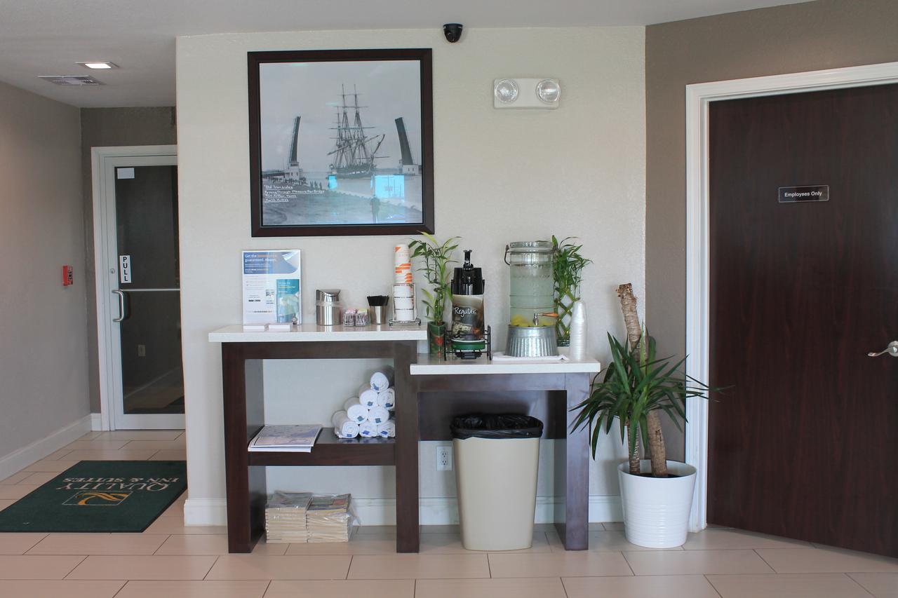 Quality Inn & Suites Port Arthur - Nederland Εξωτερικό φωτογραφία